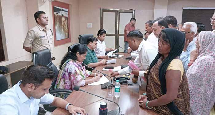 जनसुनवाई में 263 आवेदन पत्र प्राप्त