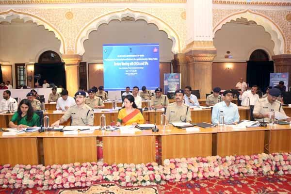 पात्र मतदाताओं को वोट देने का पर्याप्त अवसर मिले : उप निर्चाचन आयुक्त शर्मा