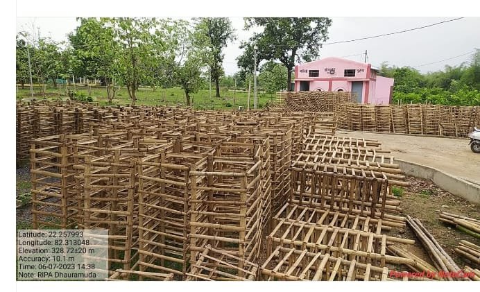 रायपुर : बांस के ट्री गार्ड से युवाओं को मिला स्व रोजगार