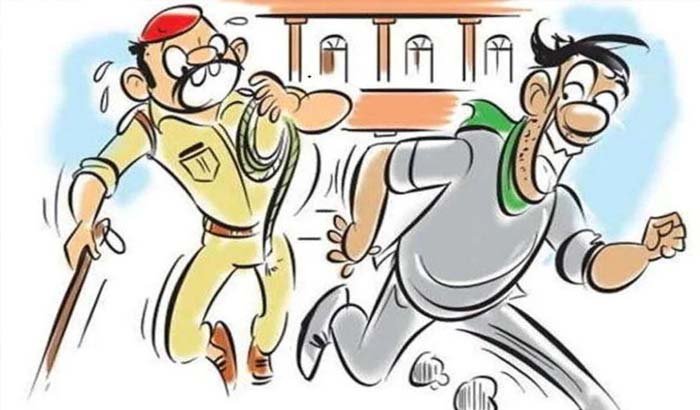 पुलिस की गाड़ी से कूदे लूट के दो आरोपित, SI समेत 5 पुलिसकर्मी निलंबित