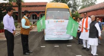 राज्यपाल पटेल ने विद्यार्थियों को अंतर्राष्ट्रीय प्रशिक्षण के लिए रवाना किया