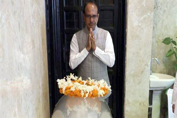 MP – मुख्यमंत्री श्री चौहान ने श्री जावेद भाई के निधन पर दी श्रद्धांजलि