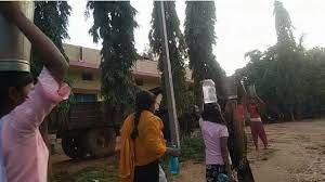 GPM : छात्रावास में बच्चों से कराया जा रहा है काम, बर्तन-कपड़े धोने से लेकर लगा रहे झाड़ू; परिजनों में नाराजगी