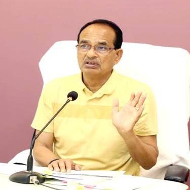 मुख्यमंत्री चौहान के निर्देश पर सीधी वायरल वीडियो प्रकरण पर आरोपी के खिलाफ की गई एफआईआर
