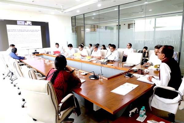 धार्मिक और आध्यात्मिक पर्यटन-स्थलों के विकास कार्य शीघ्र पूर्ण करें: मुख्यमंत्री चौहान