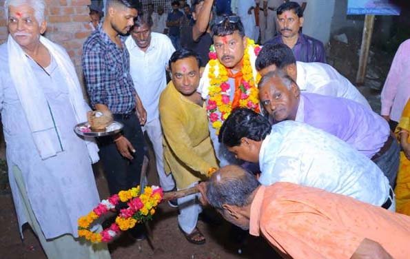 ऊर्जा मंत्री तोमर ने विकास पर्व में ग्वालियर में किया विकास कार्यों का भूमि-पूजन