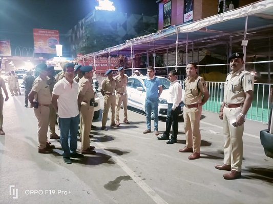 रायपुर : स्वतंत्रता दिवस पर शांति व सुरक्षा व्यवस्था बनाए रखने आधी रात सड़क पर उतरे आईजी
