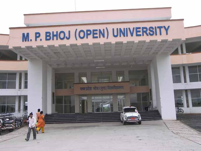 UGC भोज मुक्त विश्वविद्यालय में लगा सकता है ताला !