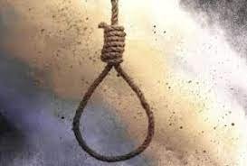 गौरेला पेंड्रा  : बिस्तर पर पड़ा था पत्नी का शव और फांसी के फंदे पर झूल रहा था पति, सात साल का बेटा रोते हुए बोला…