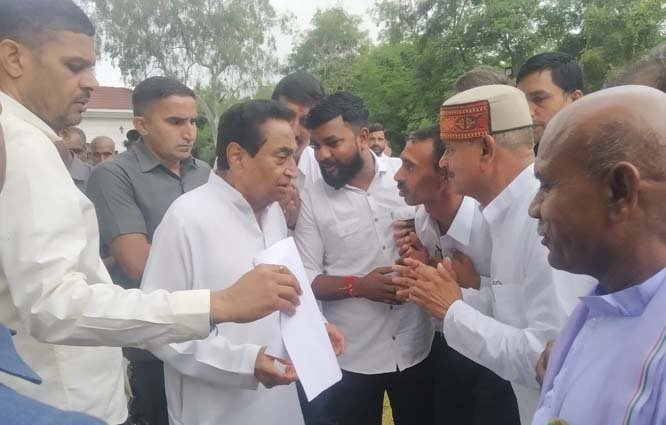 राजगढ़ सरपंच रमेश प्रसाद बिल्ला ने की चंदला विधानसभा सीट 49 से कांग्रेस पार्टी से टिकट की मांग