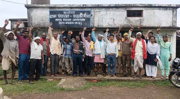 पैसा एक्ट के अन्तर्गत ब्लॉक समन्वयक जी के दिशा निर्देशानुसार मोबिलाइजरो ने की समितियों के साथ बैठक एवं पेसा क़ानून की जानकारी दी