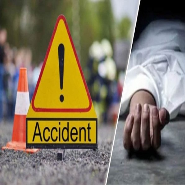 बस और ट्रक में टक्कर से एक की मौत, तीस घायल