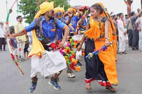 जन आशीर्वाद यात्रा को आदिवासी अंचल में लोकसंस्कृति का भरपूर स्नेह मिल रहा