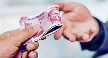 सतना में सरपंच को लोकायुक्त टीम 50 हजार की रिश्वत लेते गिरफ्तार किया, तो किया हमला