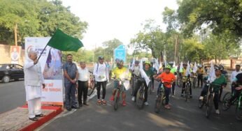 राज्यपाल पटेल ने किया स्वच्छता बाईसिकल रैली का शुभारंभ