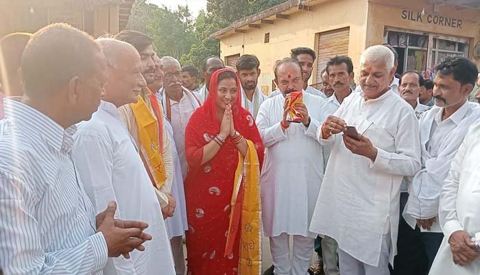 खजुराहो में महाराजा अग्रसेन जयंती पर निकली भव्य शोभायात्रा