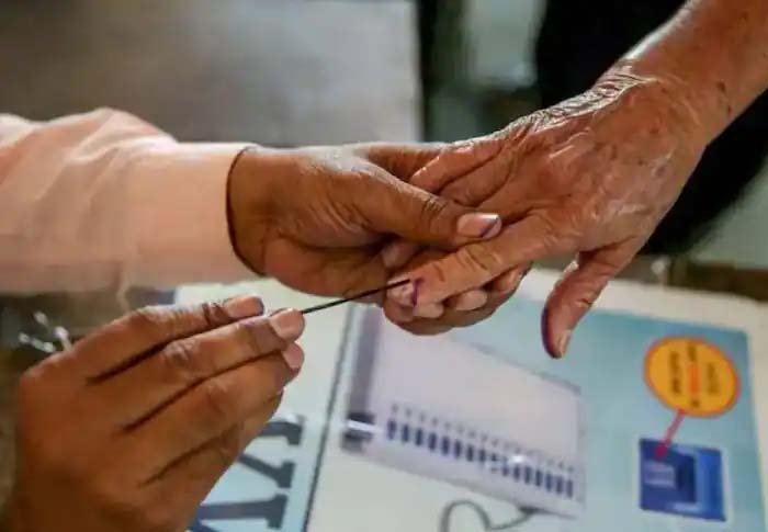 12 वैकल्पिक फोटोयुक्त दस्तावेजों में से कोई एक भी दिखाकर मतदाता कर सकेंगे मतदान