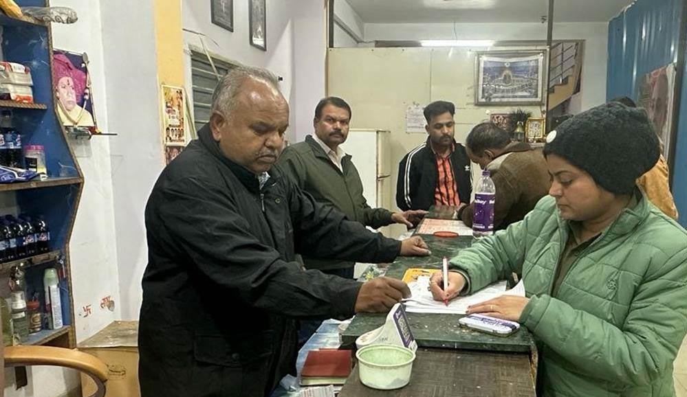 रेस्टोरेंट, बार और होटलों में बिना लाइसेंस के परोसी जा रही थी शराब … 50 प्रकरण बने