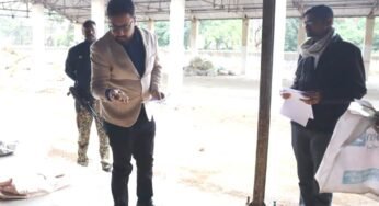 CG : कलेक्टर ने किया छिंदडांड धान खरीदी केंद्र का निरीक्षण