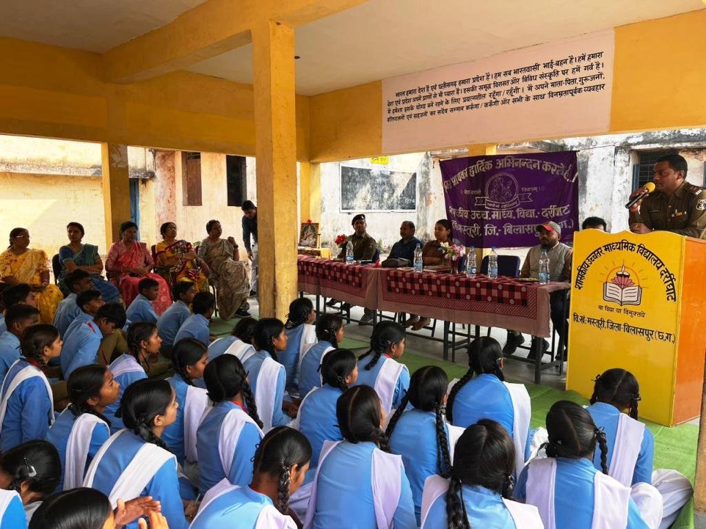 CG : कार्यशाल में बच्चों को मिली उनके अधिकारों की जानकारी…