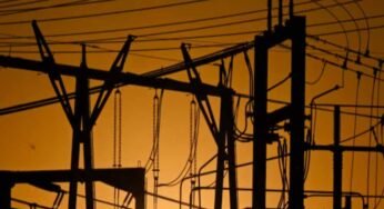 CG : बिजली कटौती से लोग परेशान, नलों में पानी सप्लाई भी प्रभावित 