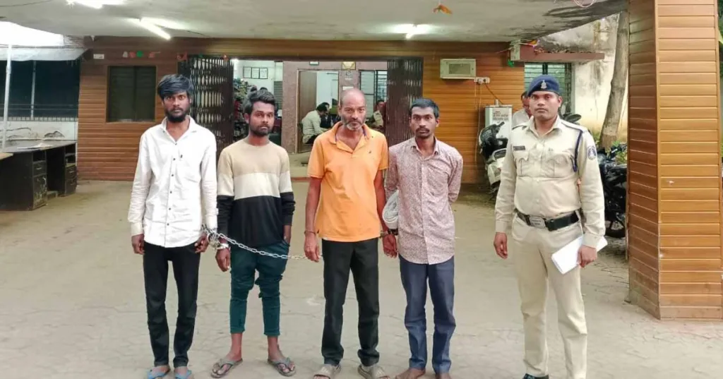 CG : 132 अपराधियों पर रायपुर पुलिस ने कसा शिकंजा