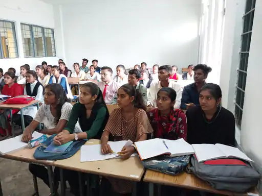 CG : बीए, बीकॉम, बीएससी के स्टूडेंट्स जनवरी में देंगे छमाही परीक्षा