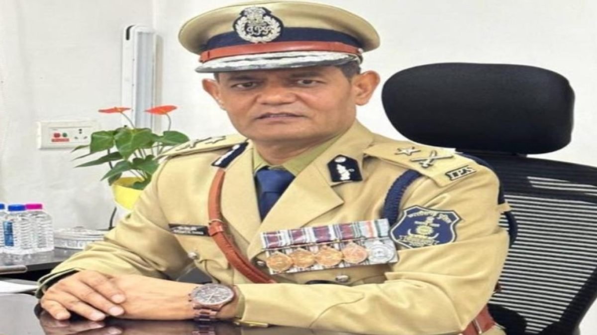 CG : किसी भी व्यक्ति से जाति, धर्म, लिंग और रंग के आधार पर भेदभाव या द्वेष ना रखना ही गुरू घासीदास जी के प्रति सच्ची कृतज्ञता है”- रतनलाल डांगी