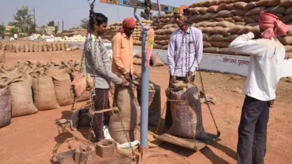 CG : धान खरीदी ने पकड़ी रफ्तार, रोजाना मंडियों में हो रही तीन से चार लाख मीट्रिक टन की खरीदी…