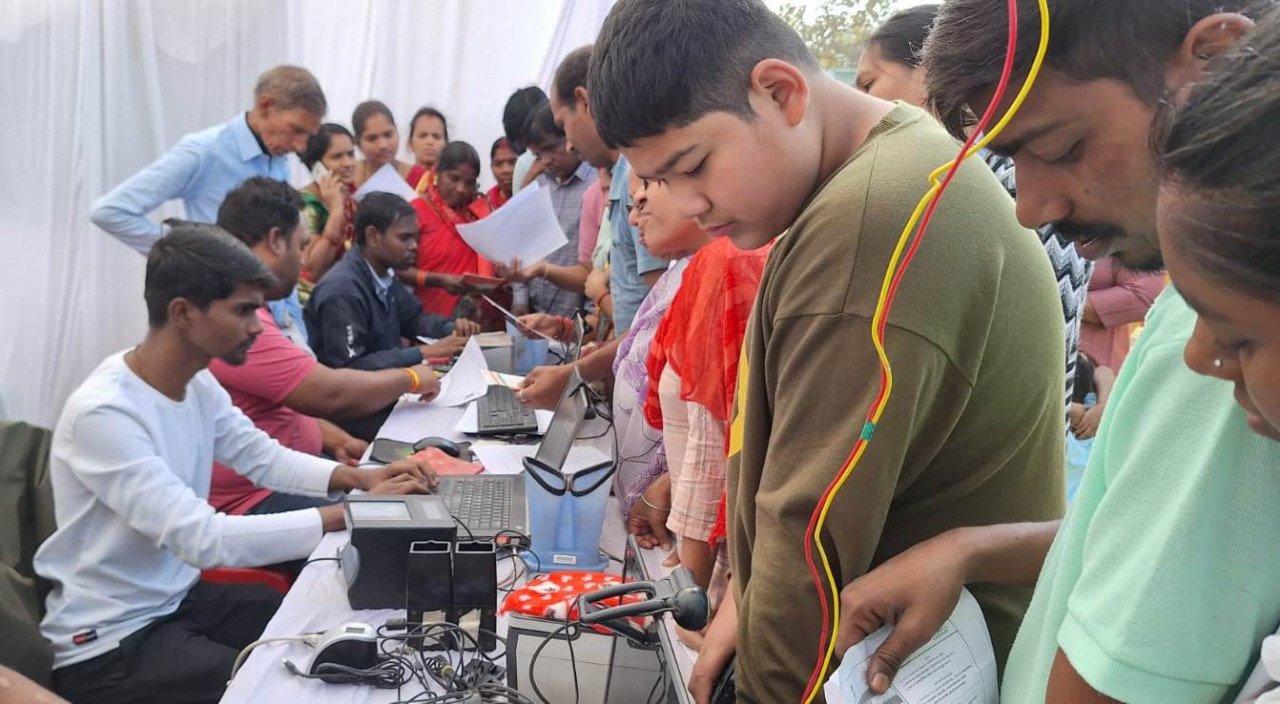 रायपुर : विकसित भारत संकल्प यात्रा : कोरबा में 14 हजार से अधिक हितग्राहियों का बना आयुष्मान कार्ड