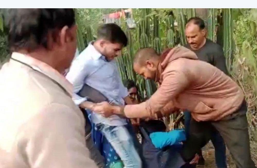 प्रिंसिपल पर जादू-टोना का आरोप, 4 लोगों ने की मारपीट, SC-ST एक्ट में जांच शुरू