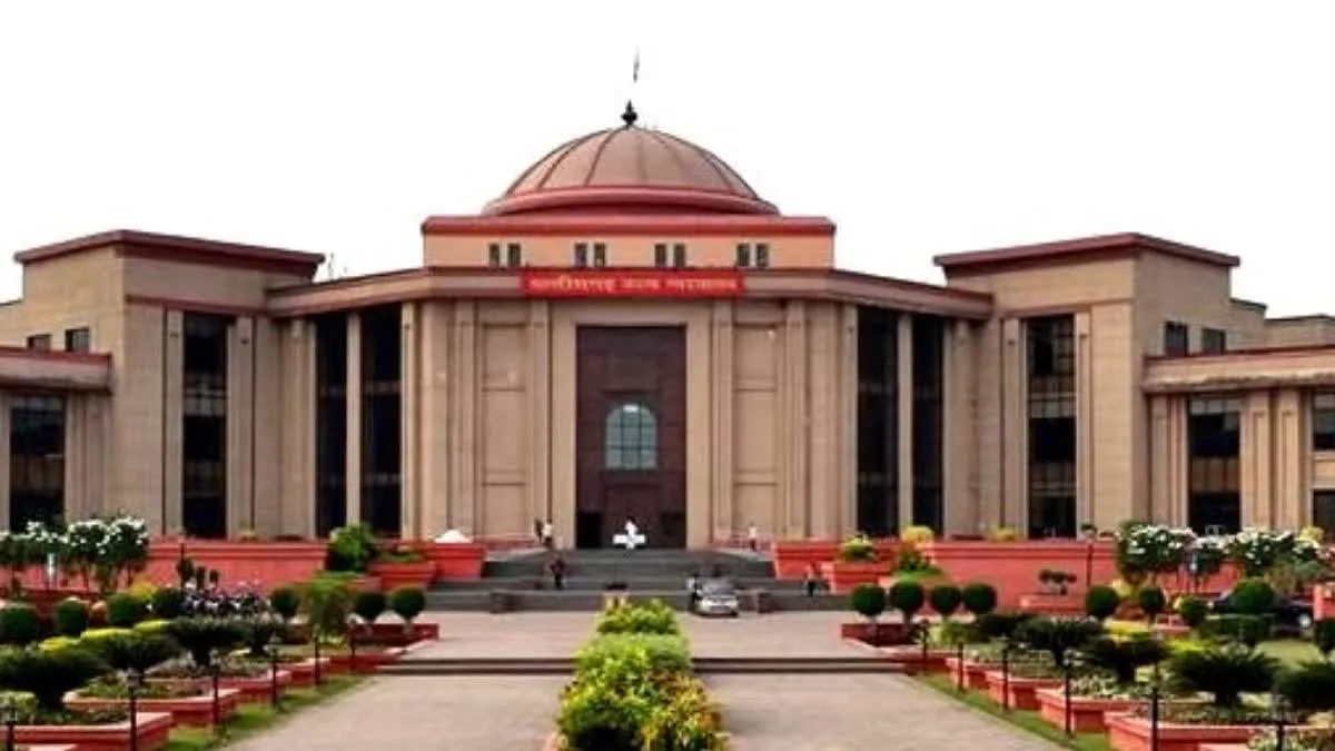 CG : शराब दुकान हटाने की मांग थी, कलेक्टर ने दिया ऐसा जवाब की भड़क गए जज साहब 