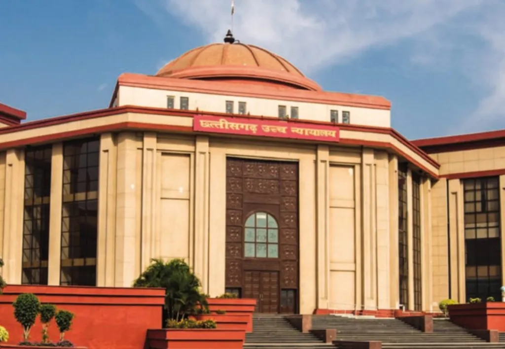 CG : जिला शिक्षा अधिकारी ने किया टीचरों के निजता का हनन, सरकार ने की कार्रवाई