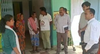 CG : कलेक्टर ने अपूर्ण प्रधानमंत्री आवास का किया निरीक्षण,हितग्राहियों से की चर्चा