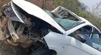CG : हाइवा और कार में भीषण टक्कर, 5 की हालत नाजुक