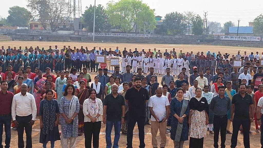 CG : मानव श्रृंखला बनाकर हजारों लोगों ने मतदान की शपथ ली