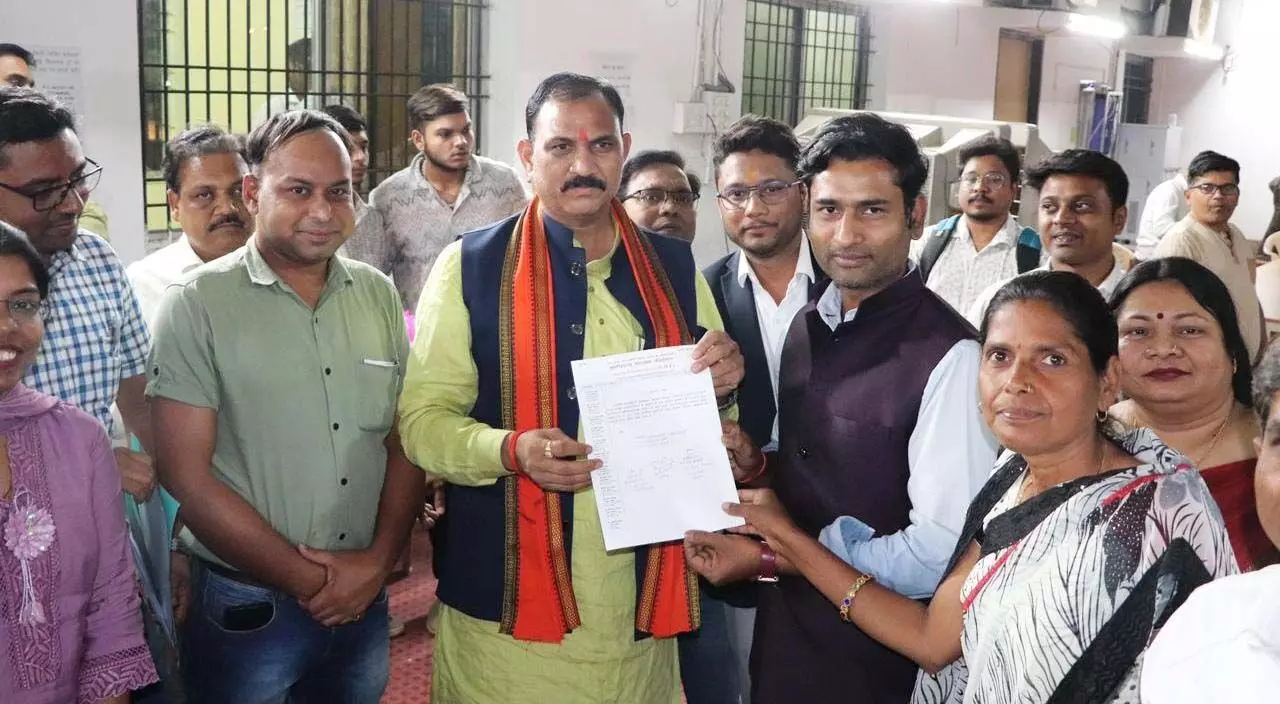 CG : स्वास्थ्य विभाग के बर्खास्त 5 हजार कर्मी हुए बहाल, 25 हजार कर्मियों को मिला रूका वेतन