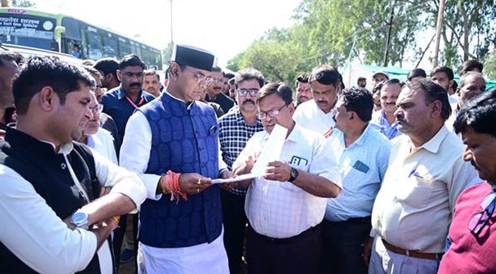 कृषि और शासन की भूमि पर अवैध प्लॉटिंग करने वाले कॉलोनाइज़र्स सहित अनियममित्ता बरतने वाले अधिकारियों पर भी होगी सख्त कार्रवाई : मंत्री सारंग