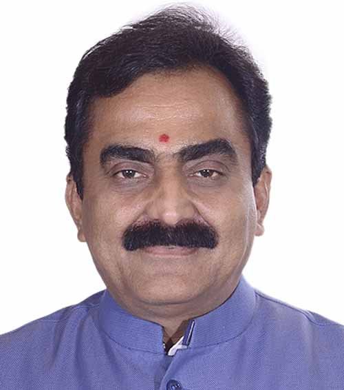 मंत्री राकेश सिंह ने विभाग के कामकाज और गुणवत्ता सुधार में उठाए कदम