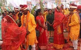 CG : मुख्यमंत्री कन्या विवाह योजना : सूरजपुर में 200 जोड़े परिणय सूत्र में बंधे