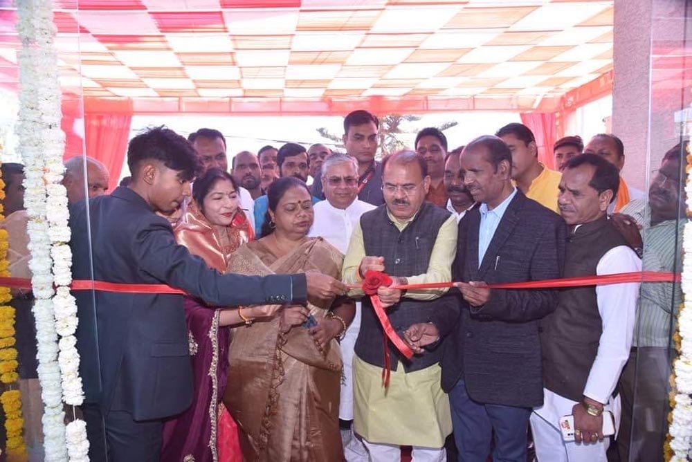 होटल श्री रेसीडेंसी में ठहरने और सामाजिक कार्यक्रम की बेहतर सुविधा