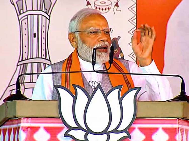 पीएम मोदी ने स्वर कोकिला लता मंगेशकर ऑडिटोरियम का किया लोकार्पण