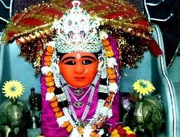 CG : गंगा मैया मंदिर में भक्तों का तांता, जलाए गए 900 मनोकामना ज्योति कलश