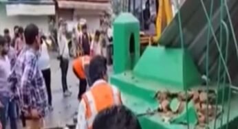 सरकारी जमीन पर मजार की शिफ्टिंग को हाईकोर्ट में चुनौती
