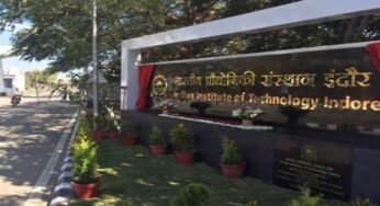 IIT इंदौर के बनाए अनोखे जूते से बिजली बनाएंगे सैनिक, इनसे डिवाइस होंगे चार्ज