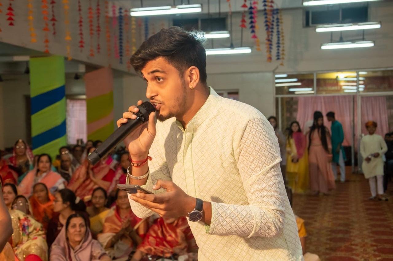 CG : पर्युषण महापर्व 31 से, सीमंधर स्वामी जैन मंदिर की प्रभु भक्ति में गायकों का जमघट
