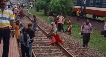 CG : रेलवे स्टेशन में मच गई भगदड़