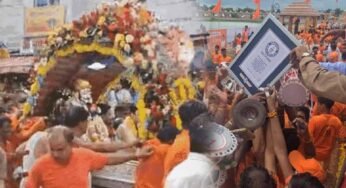 बाबा महाकाल प्रजा का हाल जानने निकले, 1500 लोगों ने डमरू बजाकर बनाया वर्ल्ड रिकॉर्ड