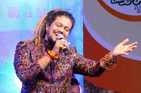 CG : गायक हंसराज रघुवंशी के खिलाफ रायपुर के थाने में शिकायत