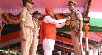 मुख्यमंत्री ने उत्कृष्ट सेवाओं के लिये पुलिसकर्मियों को किया सम्मानित, स्वतंत्रता दिवस परेड में शामिल हुई पुलिस बैंड की टुकड़ी